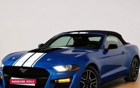 Ford Mustang VI рестайлинг, 2018 год, 2 450 000 рублей, 6 фотография