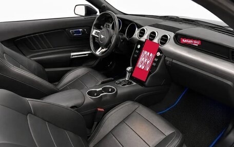 Ford Mustang VI рестайлинг, 2018 год, 2 450 000 рублей, 15 фотография