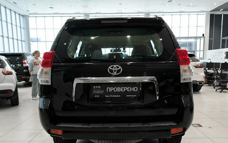 Toyota Land Cruiser Prado 150 рестайлинг 2, 2010 год, 2 850 000 рублей, 10 фотография