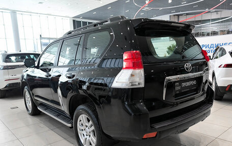 Toyota Land Cruiser Prado 150 рестайлинг 2, 2010 год, 2 850 000 рублей, 11 фотография