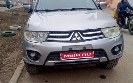 Mitsubishi L200 IV рестайлинг, 2014 год, 1 000 000 рублей, 1 фотография