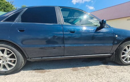 Audi A4, 1996 год, 285 000 рублей, 3 фотография