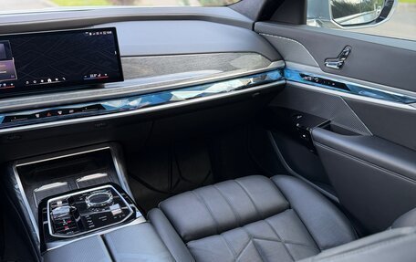 BMW 7 серия, 2023 год, 11 800 000 рублей, 26 фотография