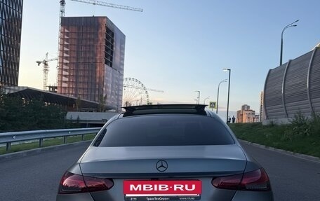 Mercedes-Benz E-Класс, 2020 год, 5 470 000 рублей, 5 фотография