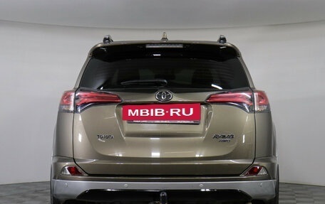 Toyota RAV4, 2017 год, 2 547 000 рублей, 6 фотография