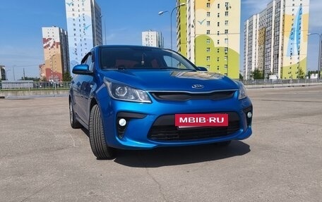 KIA Rio IV, 2018 год, 1 370 000 рублей, 4 фотография