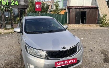 KIA Rio III рестайлинг, 2013 год, 780 000 рублей, 2 фотография