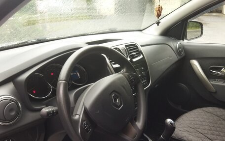Renault Sandero II рестайлинг, 2018 год, 1 200 000 рублей, 9 фотография