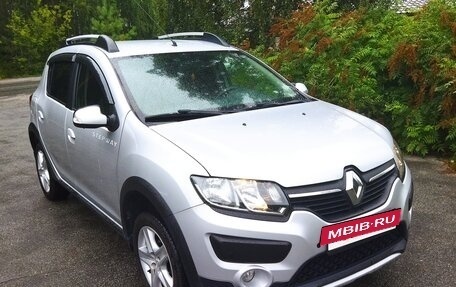 Renault Sandero II рестайлинг, 2018 год, 1 200 000 рублей, 2 фотография
