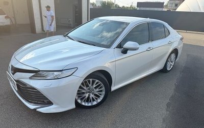 Toyota Camry, 2019 год, 2 240 000 рублей, 1 фотография