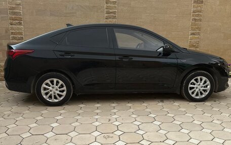 Hyundai Solaris II рестайлинг, 2019 год, 1 430 000 рублей, 5 фотография