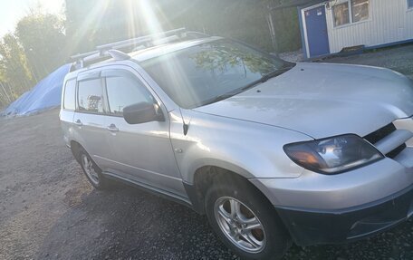Mitsubishi Outlander III рестайлинг 3, 2002 год, 350 000 рублей, 2 фотография