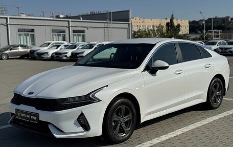KIA K5, 2021 год, 1 640 000 рублей, 2 фотография