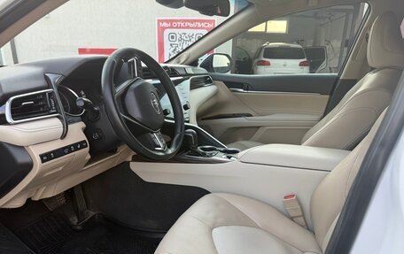 Toyota Camry, 2019 год, 2 240 000 рублей, 9 фотография