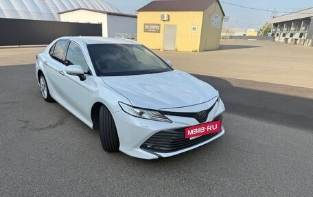 Toyota Camry, 2019 год, 2 240 000 рублей, 8 фотография