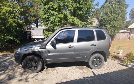 Chevrolet Niva I рестайлинг, 2013 год, 560 000 рублей, 8 фотография