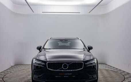 Volvo V60 Cross Country II, 2019 год, 3 297 000 рублей, 3 фотография