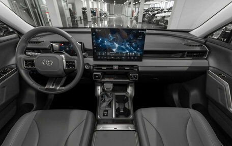 Toyota RAV4, 2026 год, 4 200 000 рублей, 8 фотография