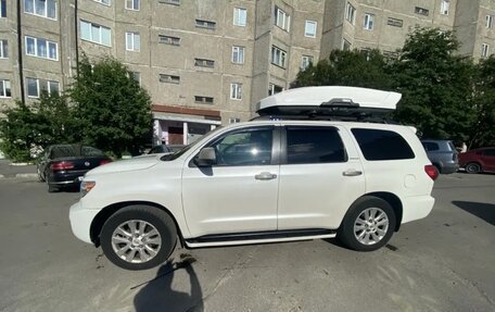 Toyota Sequoia II рестайлинг, 2010 год, 2 475 000 рублей, 3 фотография