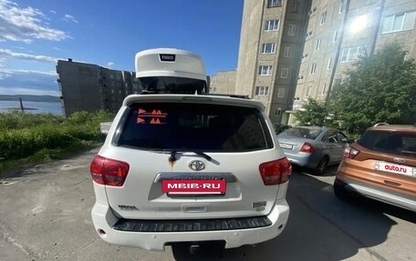 Toyota Sequoia II рестайлинг, 2010 год, 2 475 000 рублей, 4 фотография