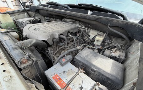Toyota Sequoia II рестайлинг, 2010 год, 2 475 000 рублей, 16 фотография