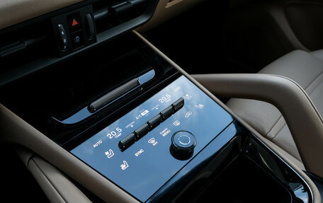 Porsche Cayenne III, 2025 год, 15 290 000 рублей, 27 фотография