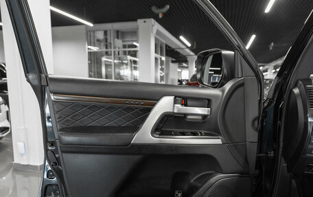 Toyota Land Cruiser 200, 2018 год, 6 790 000 рублей, 21 фотография