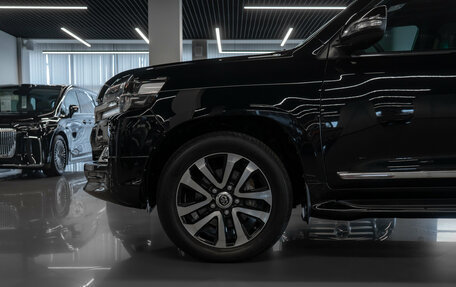 Toyota Land Cruiser 200, 2018 год, 6 790 000 рублей, 31 фотография