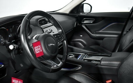 Jaguar F-Pace, 2019 год, 2 560 000 рублей, 10 фотография