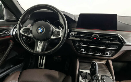 BMW 5 серия, 2018 год, 3 990 000 рублей, 14 фотография