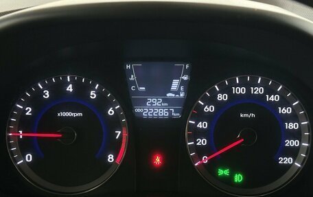 Hyundai Solaris II рестайлинг, 2011 год, 610 000 рублей, 6 фотография