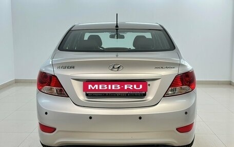 Hyundai Solaris II рестайлинг, 2011 год, 610 000 рублей, 3 фотография