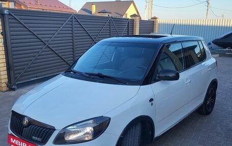 Skoda Fabia II, 2012 год, 590 000 рублей, 3 фотография