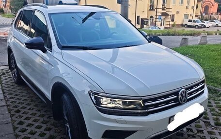 Volkswagen Tiguan II, 2020 год, 3 450 000 рублей, 1 фотография
