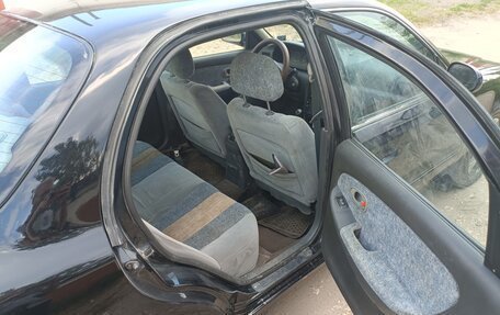 KIA Clarus II, 2001 год, 280 000 рублей, 11 фотография