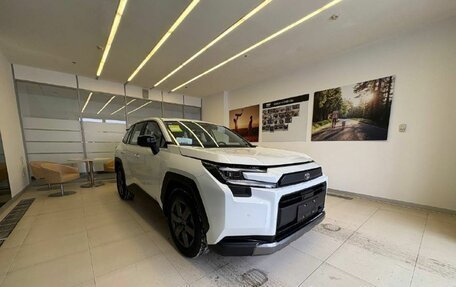 Toyota RAV4, 2025 год, 4 550 000 рублей, 3 фотография