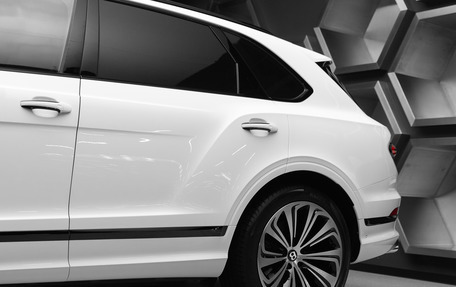 Bentley Bentayga I, 2022 год, 25 900 000 рублей, 10 фотография