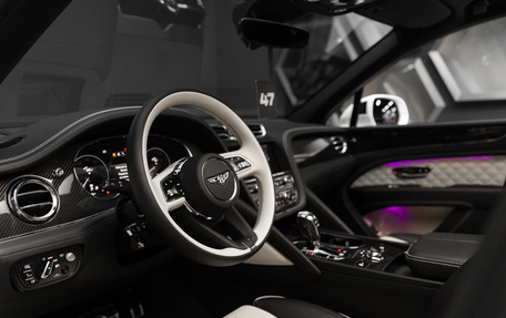 Bentley Bentayga I, 2022 год, 25 900 000 рублей, 17 фотография