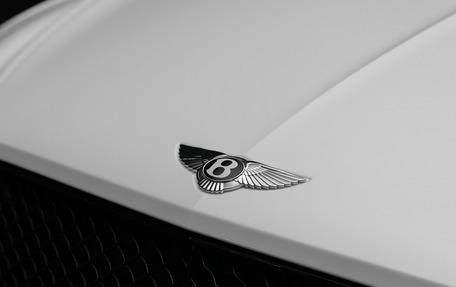Bentley Bentayga I, 2022 год, 25 900 000 рублей, 15 фотография
