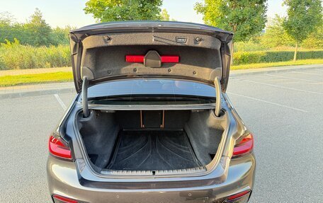BMW 5 серия, 2018 год, 3 600 000 рублей, 13 фотография
