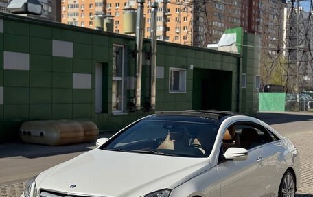 Mercedes-Benz E-Класс, 2009 год, 1 250 000 рублей, 22 фотография