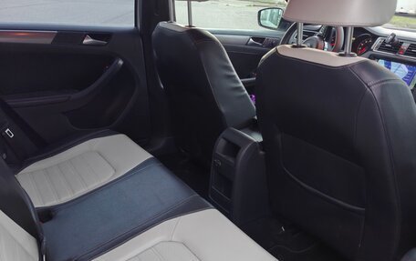 Volkswagen Jetta VI, 2015 год, 1 100 000 рублей, 5 фотография
