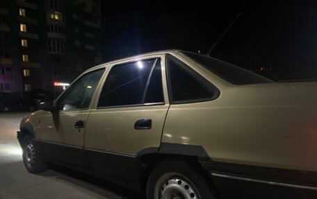 Daewoo Nexia I рестайлинг, 2006 год, 100 000 рублей, 8 фотография
