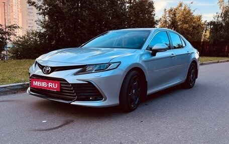 Toyota Camry, 2021 год, 2 899 000 рублей, 3 фотография
