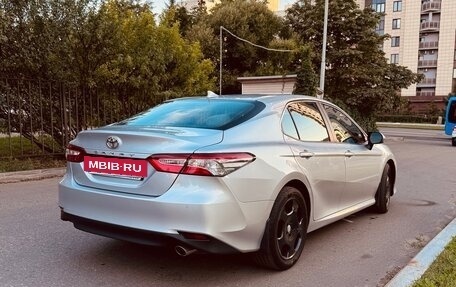 Toyota Camry, 2021 год, 2 899 000 рублей, 6 фотография