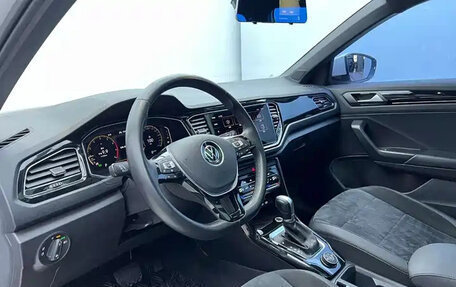 Volkswagen T-Roc I, 2022 год, 2 300 004 рублей, 9 фотография