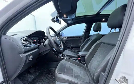 Volkswagen T-Roc I, 2022 год, 2 300 004 рублей, 8 фотография