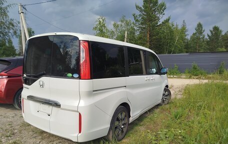 Honda Stepwgn IV, 2016 год, 1 400 000 рублей, 9 фотография