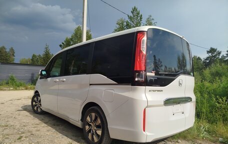 Honda Stepwgn IV, 2016 год, 1 400 000 рублей, 10 фотография