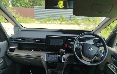 Honda Stepwgn IV, 2016 год, 1 400 000 рублей, 16 фотография